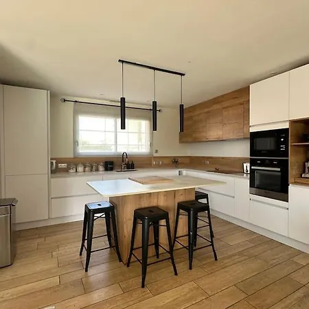 빌라 La Paisible, Maison Toute Equipee Avec Piscine